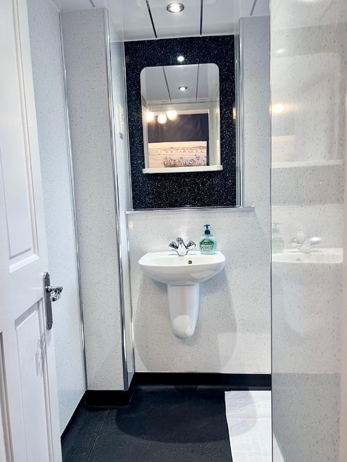 Roost Hill - Free Parking Zone Hotel Edinburgh Ruang foto